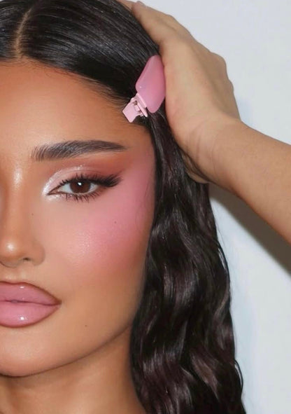 Tinted pink Liquid blusher